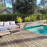 Le Bordelou, 6-8 Pers, Heated Pool Villa