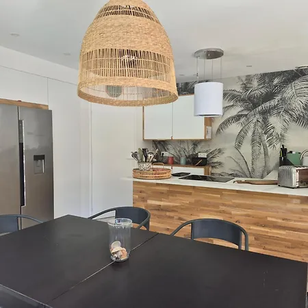 Le Bordelou, 6-8 Pers, Heated Pool Villa
