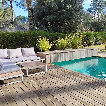 Le Bordelou, 6-8 Pers, Heated Pool Villa